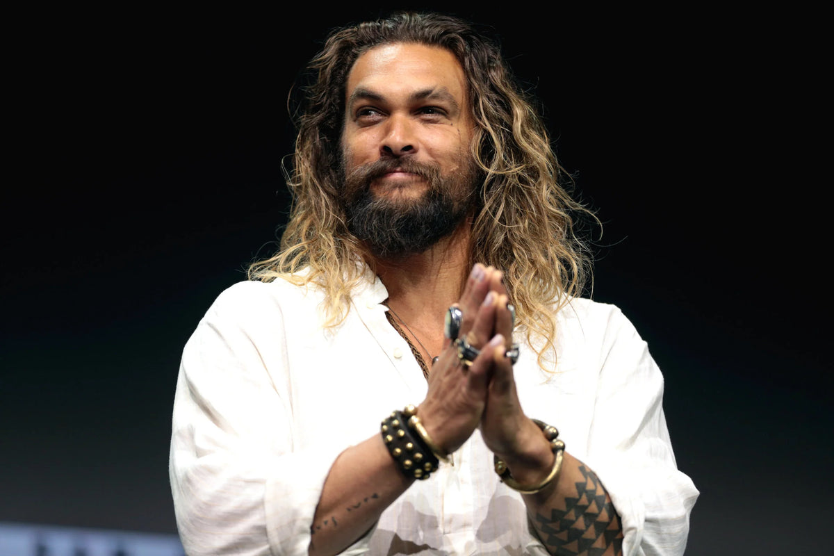 Long hair on men