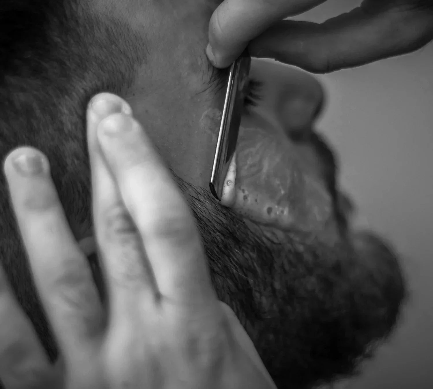 Classic vs. Modern Shaving: Which Style Fits You?